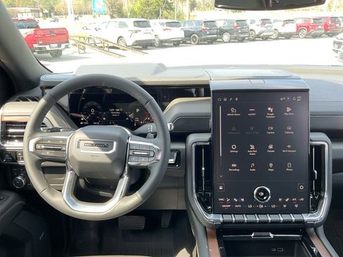 New 2026 GMC Yukon Denali w/ LPO, Floor Liner Package image 17