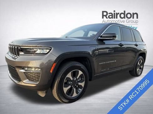 Used 2024 Jeep Grand Cherokee Limited 4xe AWD/4WD image 3