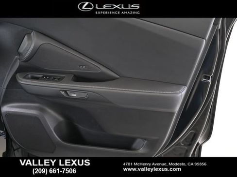 Used 2025 Lexus TX 500h AWD w/ Technology Package image 20