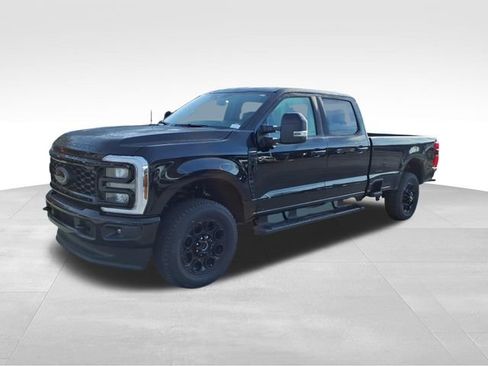 New 2026 Ford F350 Lariat w/ Black Appearance Package AWD/4WD image 2