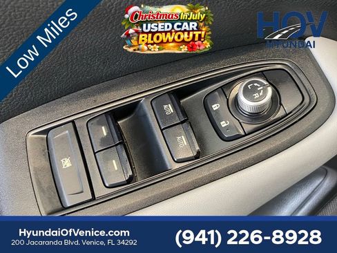 Used 2023 Subaru Outback Premium AWD/4WD image 19