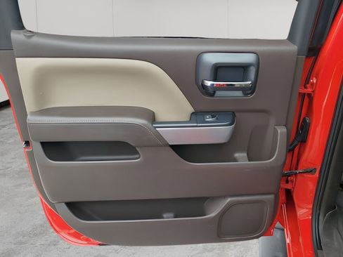 Used 2018 Chevrolet Silverado 1500 LT w/ All Star Edition image 17