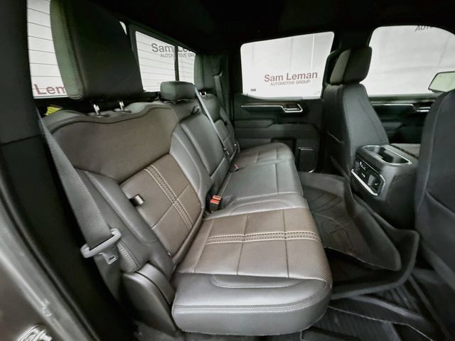 Used 2025 Chevrolet Silverado 1500 High Country AWD/4WD image 30