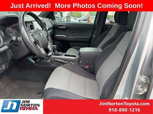 Used 2023 Toyota Tacoma TRD Off-Road RWD image 13