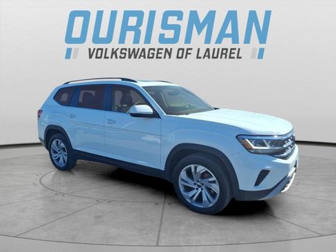 Used 2023 Volkswagen Atlas SE w/ Panoramic Sunroof Package image 1