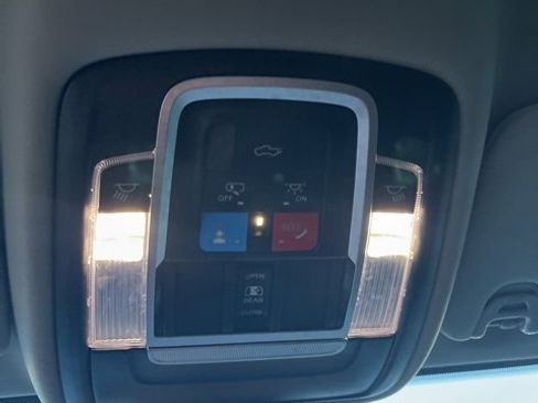 Used 2024 RAM 2500 Laramie image 26