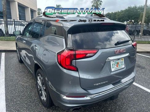 Used 2020 GMC Terrain Denali w/ Denali Premium Package FWD image 16