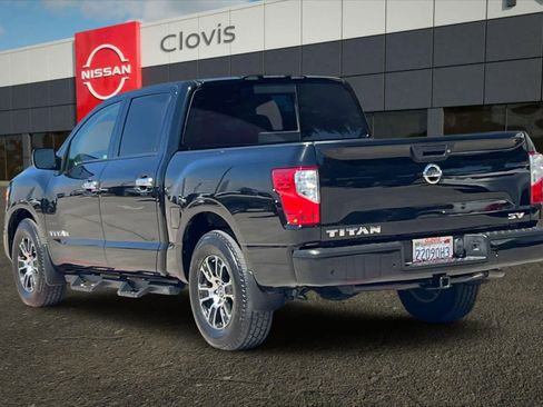 Certified 2021 Nissan Titan SV w/ SV Convenience Package image 7