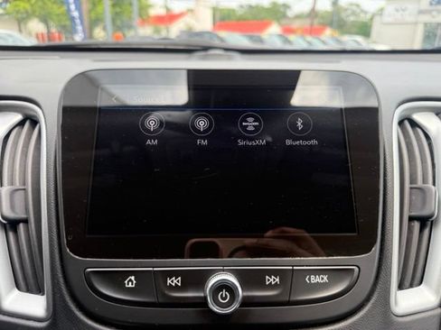 Used 2023 Chevrolet Malibu LT FWD image 40