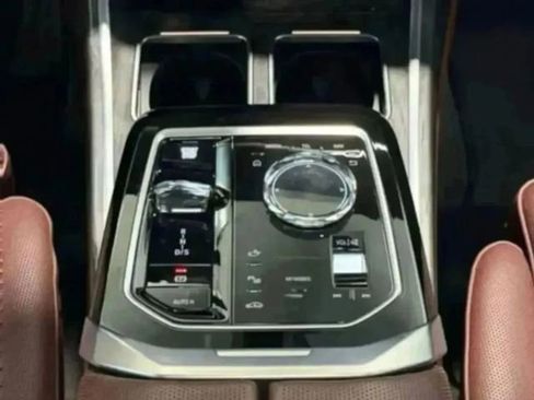 Used 2025 BMW 760i xDrive 760i xDrive w/ Executive Package image 23