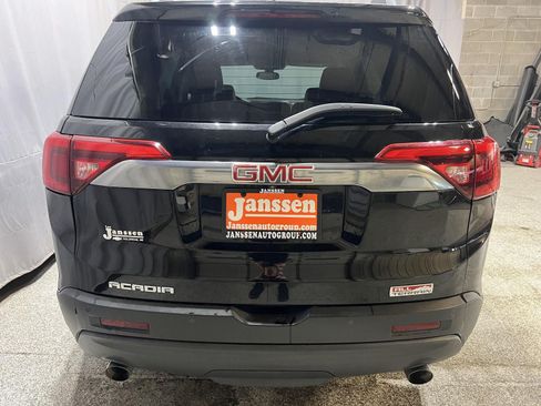 Used 2017 GMC Acadia SLT AWD/4WD image 12