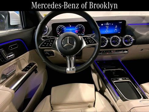 Used 2026 Mercedes-Benz GLA 250 4MATIC image 6