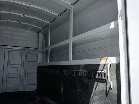 Used 2022 Chevrolet Express 3500 w/ Power Convenience Package RWD image 9