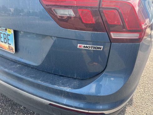 Used 2020 Volkswagen Tiguan SE AWD/4WD image 8