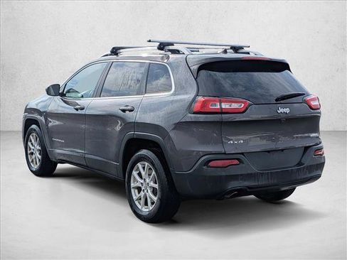 Used 2016 Jeep Cherokee Latitude w/ Cold Weather Group image 3