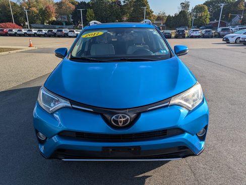 Used 2017 Toyota RAV4 XLE w/ Plus Special Value Package AWD/4WD image 8