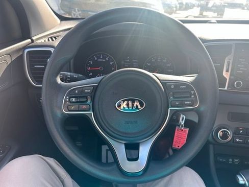 Used 2019 Kia Sportage LX FWD image 18