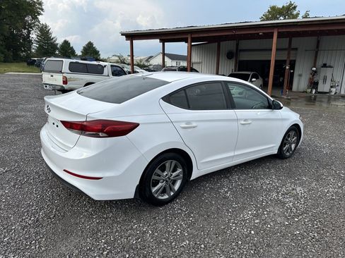 Used 2018 Hyundai Elantra SEL image 5