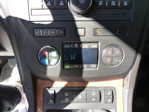 Used 2011 Buick Enclave CXL FWD image 31