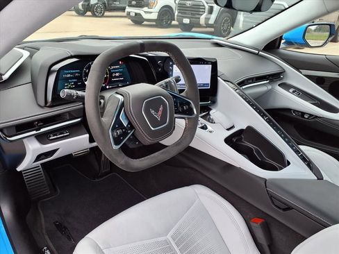 Used 2024 Chevrolet Corvette Stingray Premium Cpe w/ Z51 Performance Package image 11