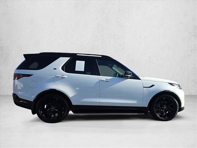Used 2025 Land Rover Discovery Dynamic SE AWD/4WD image 4