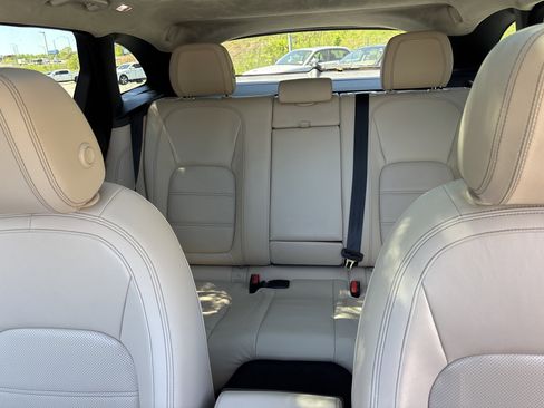 Used 2019 Jaguar F-PACE Prestige AWD/4WD image 28