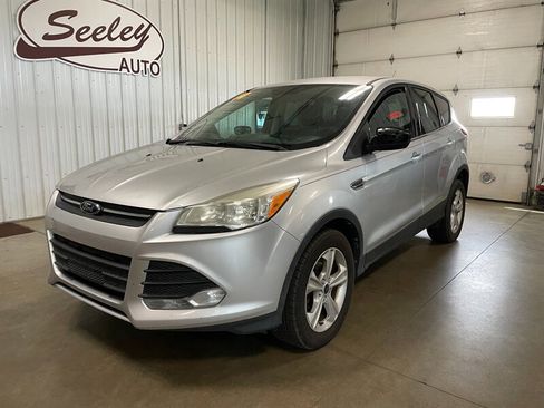 Used 2014 Ford Escape SE FWD image 2