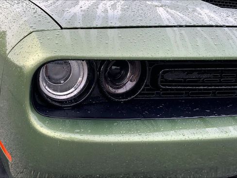 Used 2019 Dodge Challenger R/T RWD image 25