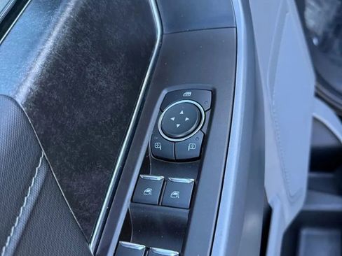 Used 2022 Ford F150 XLT w/ Equipment Group 302A High image 10