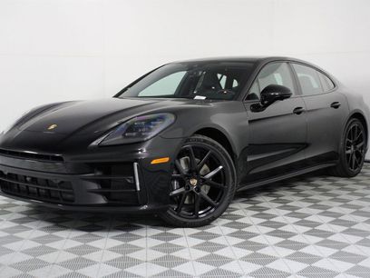 New 2025 Porsche Panamera 4