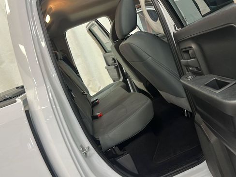 Used 2016 RAM 1500 Express AWD/4WD image 28