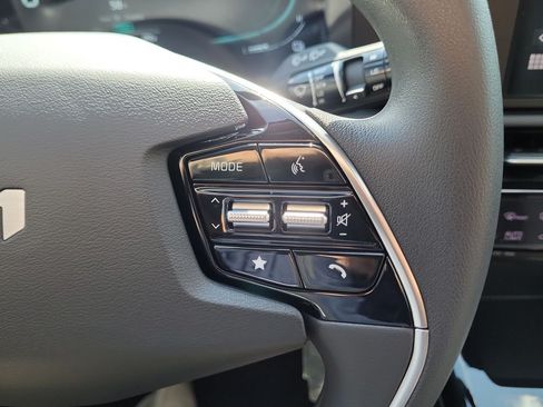 New 2026 Kia Niro LX FWD image 26