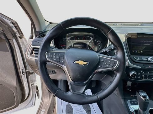 Used 2020 Chevrolet Equinox Premier AWD/4WD image 11