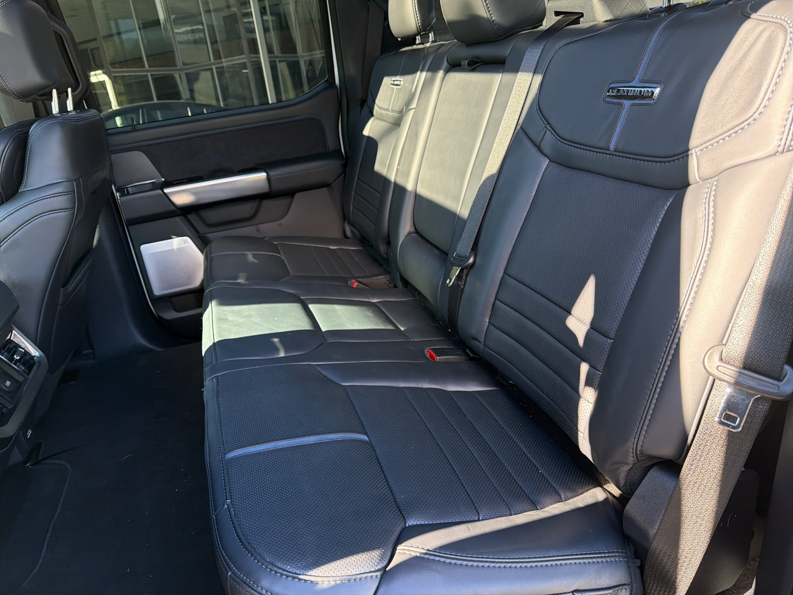 Used 2025 Ford F450 Platinum w/ FX4 Off-Road Package AWD/4WD image 20