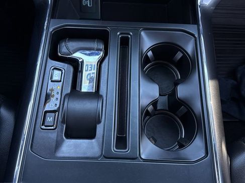 Used 2021 Ford F150 Lariat w/ Equipment Group 502A High image 31