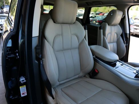 Used 2015 Land Rover Range Rover Sport HSE AWD/4WD image 37