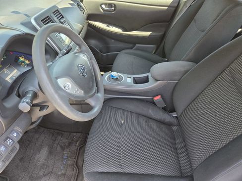 Used 2017 Nissan Leaf S w/ Charge Package FWD image 8