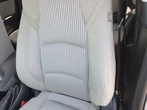 Used 2016 MAZDA MAZDA3 i Sport w/ Preferred Equipment Package FWD image 17