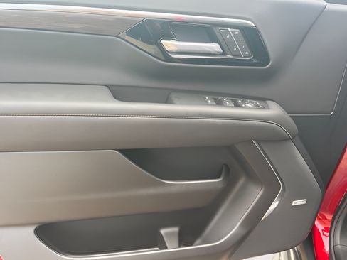 New 2026 Chevrolet Tahoe Premier RWD image 16