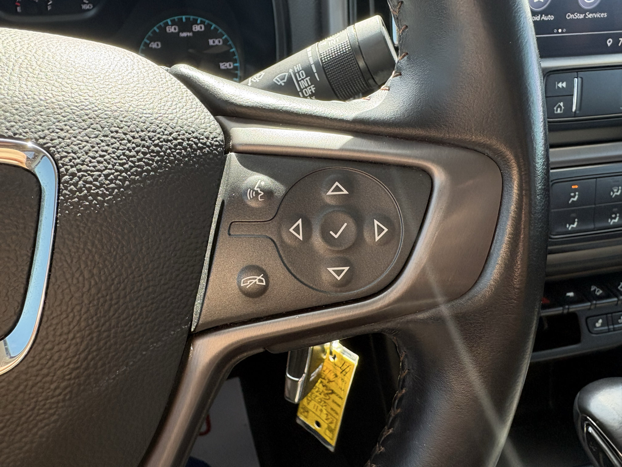 Used 2022 GMC Canyon AT4 w/ Driver Alert Package AWD/4WD image 16