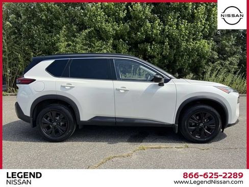 Certified 2023 Nissan Rogue SV w/ SV Premium B Package AWD/4WD image 5