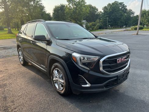 Used 2018 GMC Terrain SLE w/ Driver Convenience Package FWD image 7