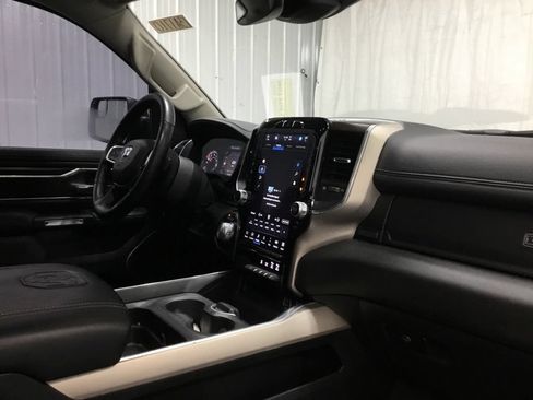 Used 2022 RAM 1500 Laramie AWD/4WD image 22