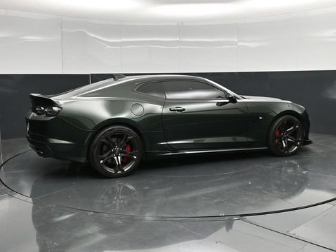 Used 2020 Chevrolet Camaro SS RWD image 2