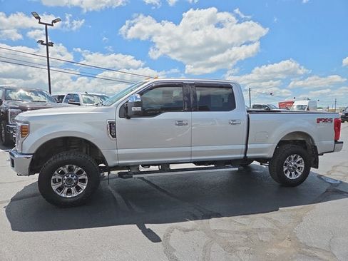 Used 2019 Ford F350 XLT w/ XLT Premium Package AWD/4WD image 3