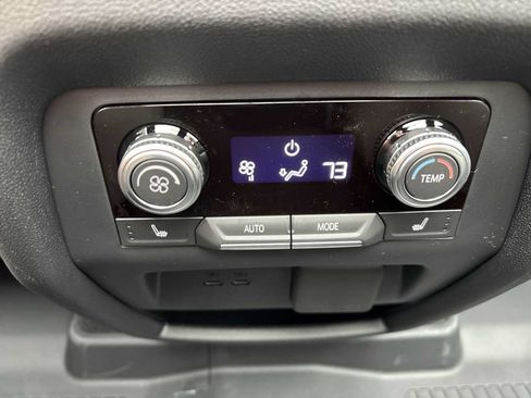 New 2026 GMC Acadia Elevation w/ Elevation Premium Package AWD/4WD image 23