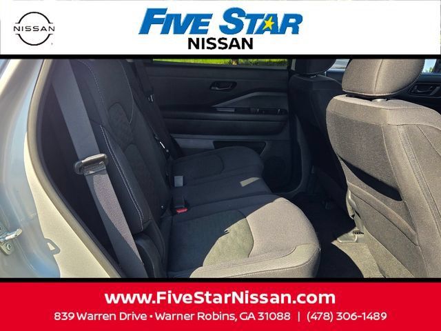 Used 2024 Nissan Pathfinder S FWD image 15