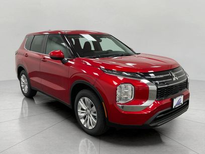 New 2025 Mitsubishi Outlander ES