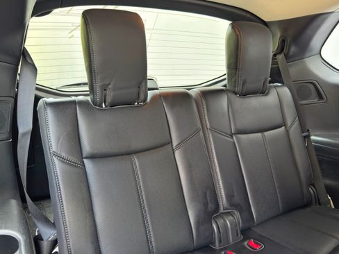 Used 2020 Nissan Pathfinder Platinum FWD image 38