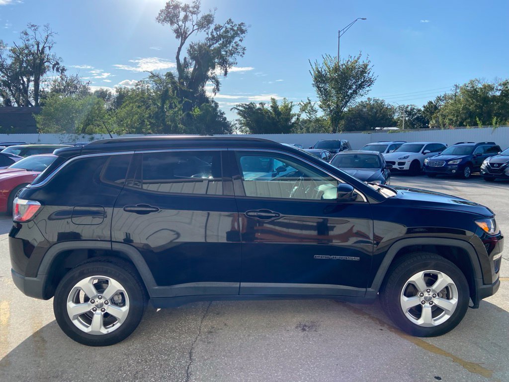 Used 2018 Jeep Compass Latitude w/ Popular Equipment Group AWD/4WD image 7